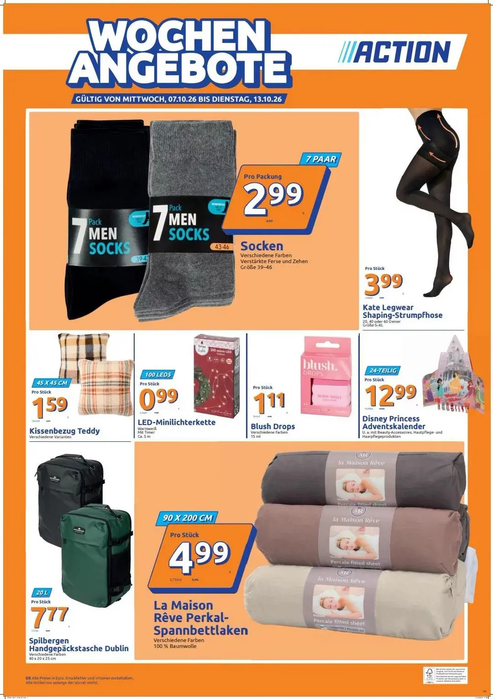 Action Prospekt ab 07.10.2026 Seite 1 mit Socken, Strumpfhose, Kissenbezug, Lichterkette, Handgepäcktasche und Spannbettlaken