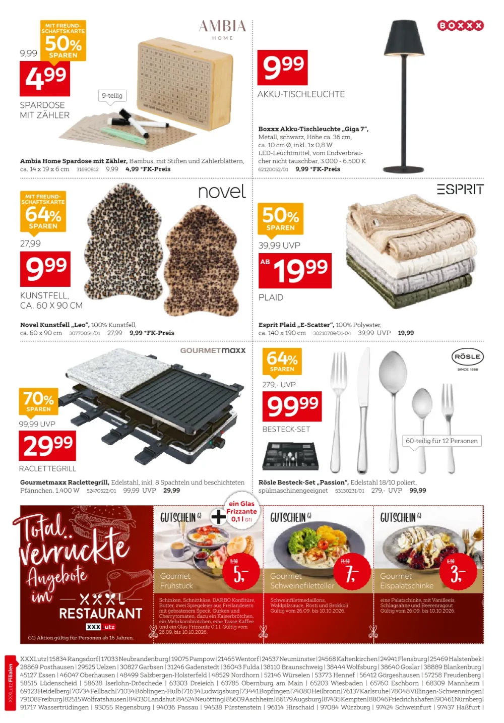 XXXLutz Prospekt KW40 Seite 2 mit Spardose, Tischleuchte, Kunstfell, Plaid, Raclette-Grill und Besteck-Set.